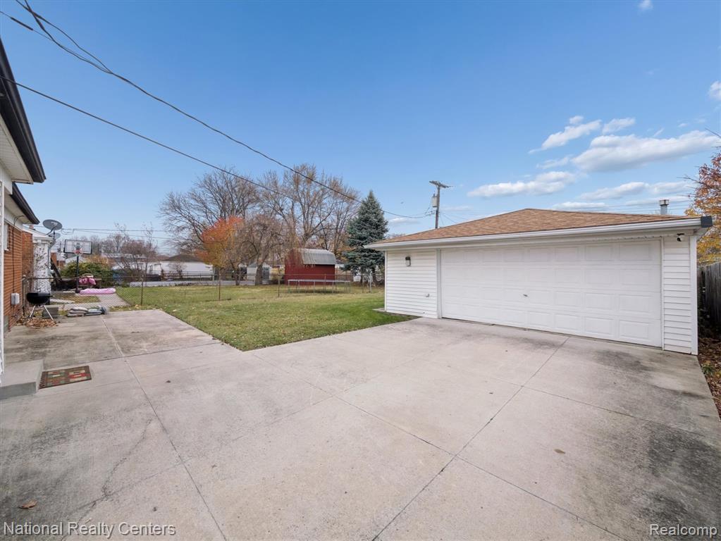 6554 Cardwell Street, Garden City, MI — Photo 38