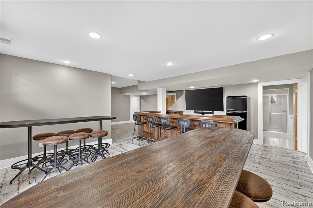 4176 Oak Tree Circle, Rochester, MI 48306 — Photo 32