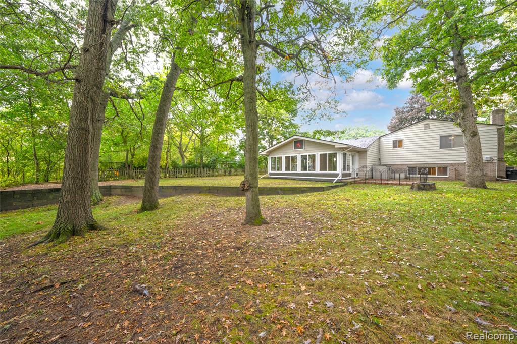 2880 Wareing Drive, Orion, MI — Photo 33