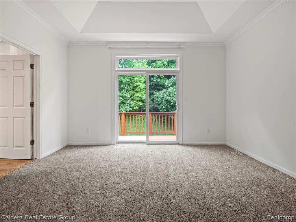 9862 Tioga Trail, Pinckney, MI 48169 — Photo 22