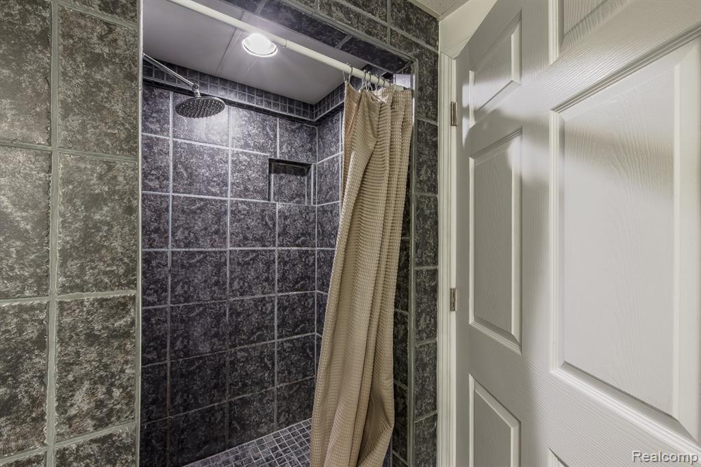 48 Rosemary Street, Lapeer, MI 48446 — Photo 55