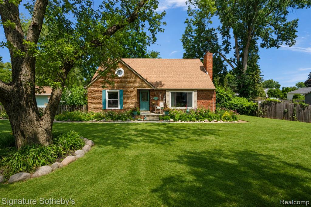 28300 Oakley Street, Livonia, MI 48154