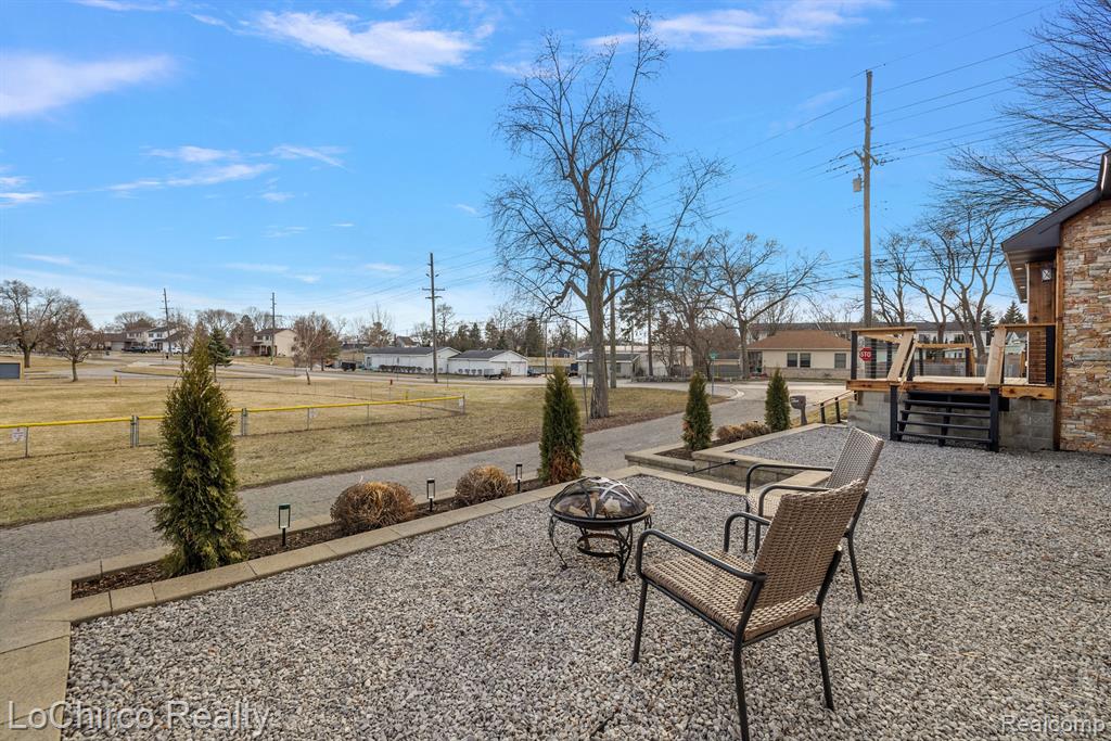 76 S GLASPIE Street, Oxford, MI 48371 — Photo 37