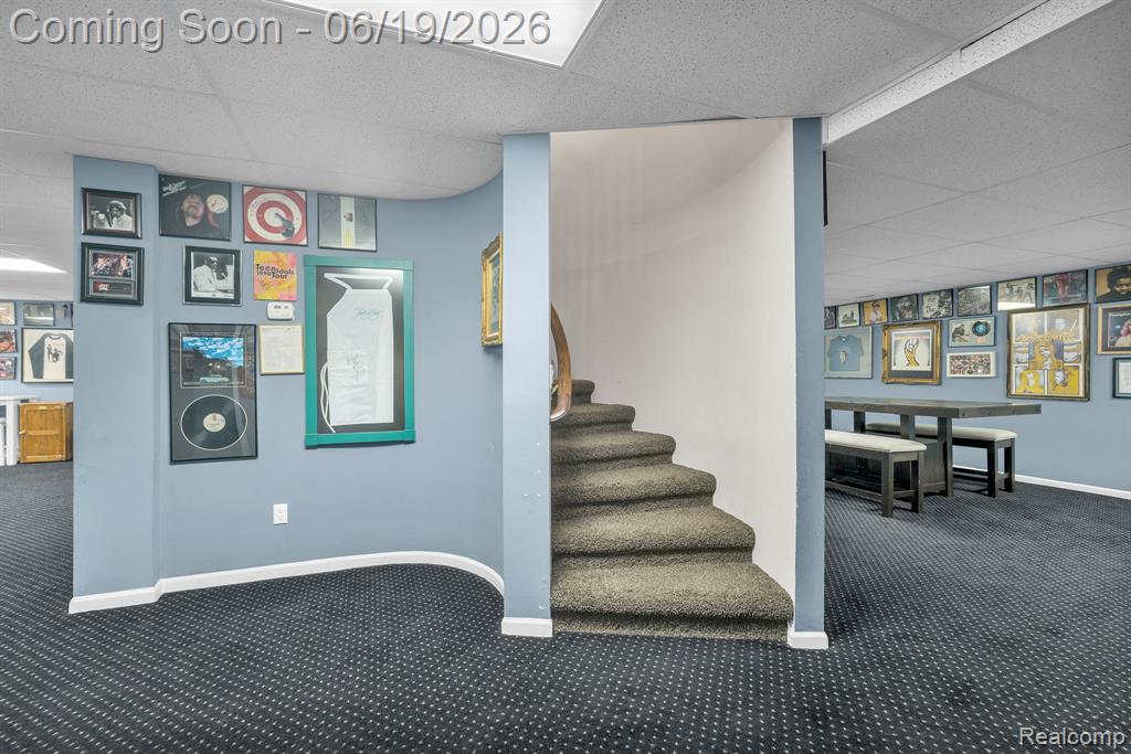 7061 Trailway Court, West Bloomfield, MI — Photo 38
