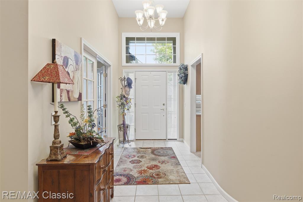 16934 Lochmoor Circle W, Northville, MI 48168 — Photo 5