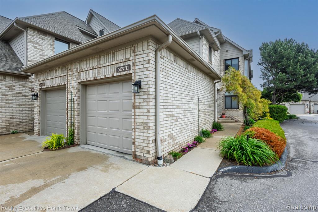 50731 Harbour View Drive N, 26, New Baltimore, MI 48047 — Photo 10