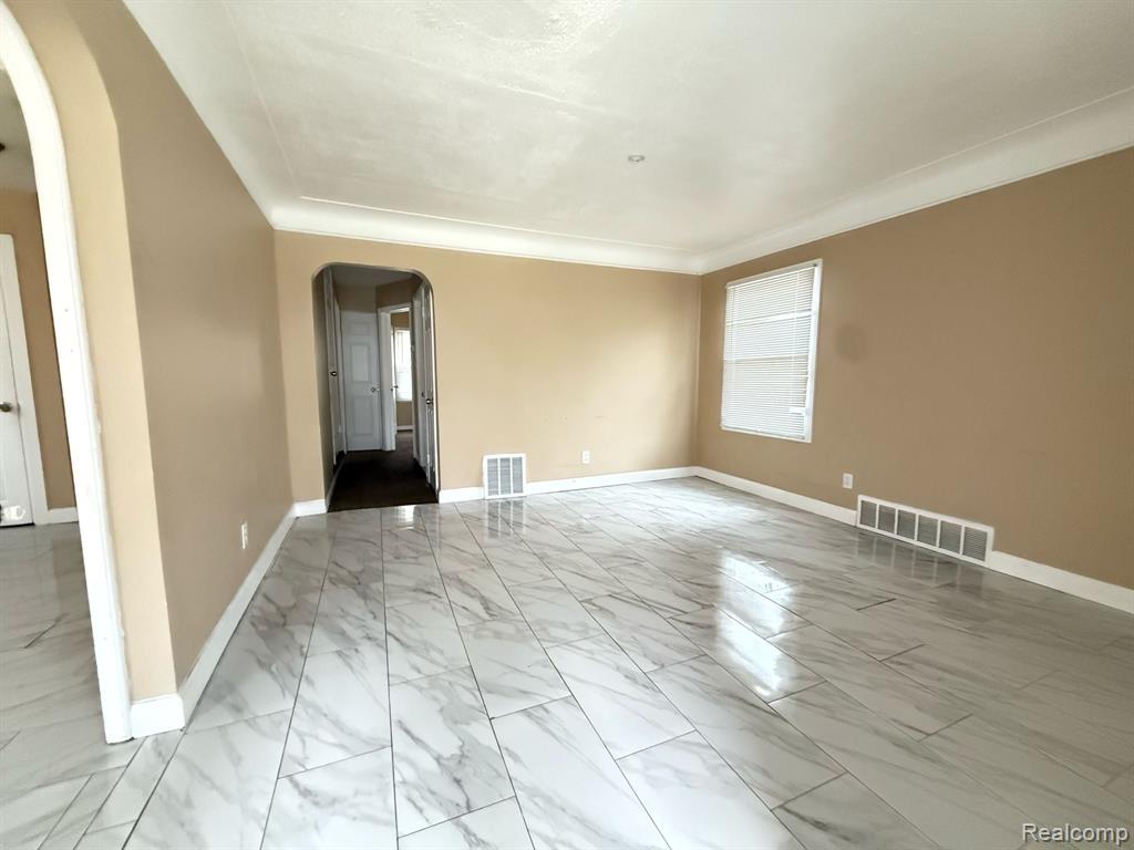 9375 PIERSON Street, Detroit, MI, 48228