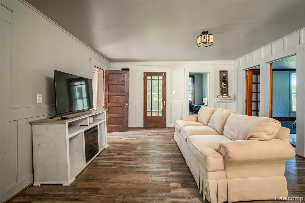 7016 Davison Road, Davison, MI 48423 — Photo 10