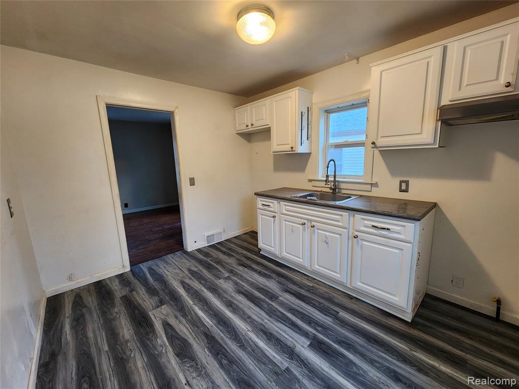 965 Voorheis Street, Pontiac, MI 48341 — Photo 7