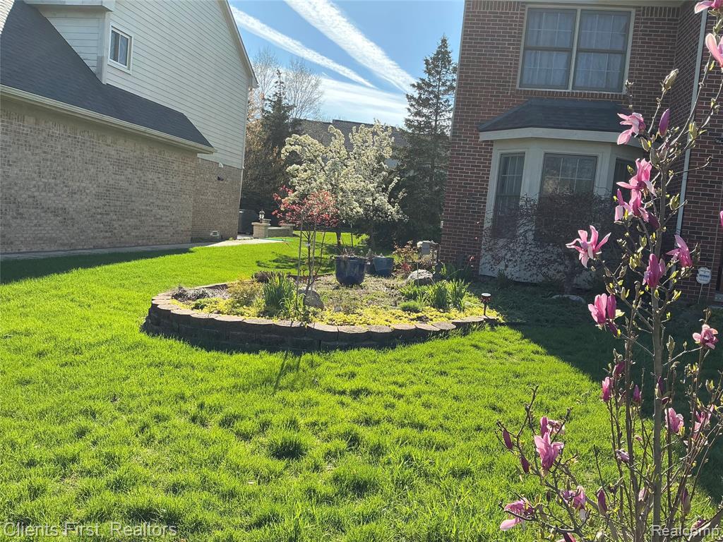 41074 Scarborough Lane, Novi, MI — Photo 5