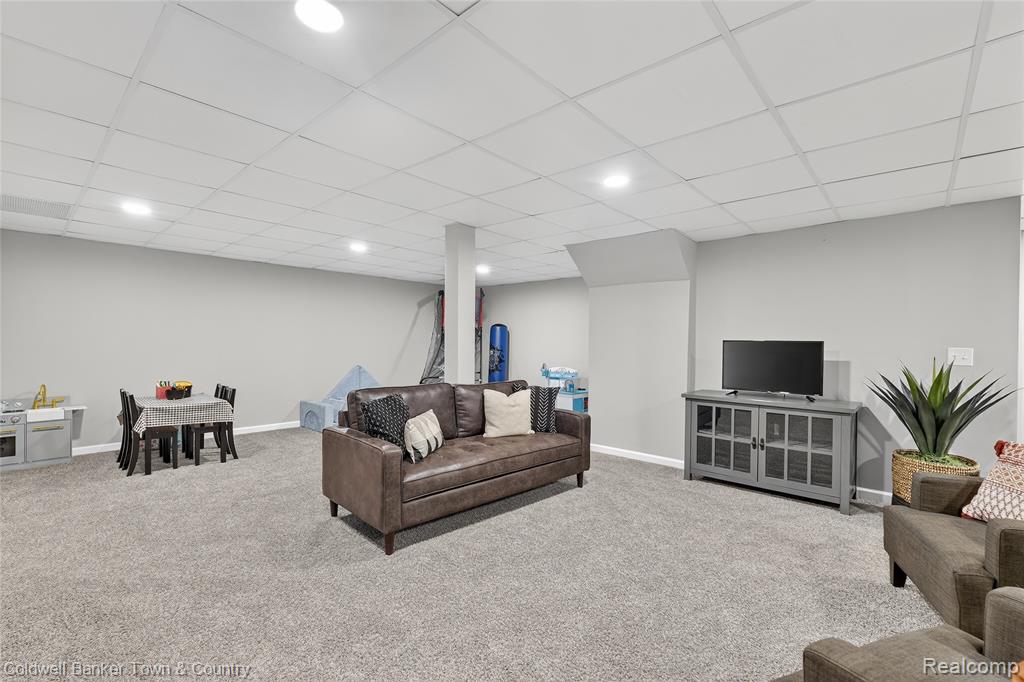 480 NAIRN Circle, Highland, MI — Photo 43