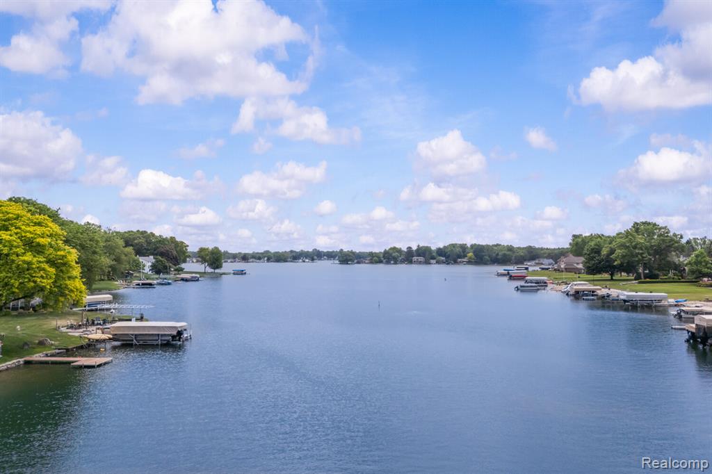 4178 Chevron Drive, Highland, MI 48356 — Photo 39