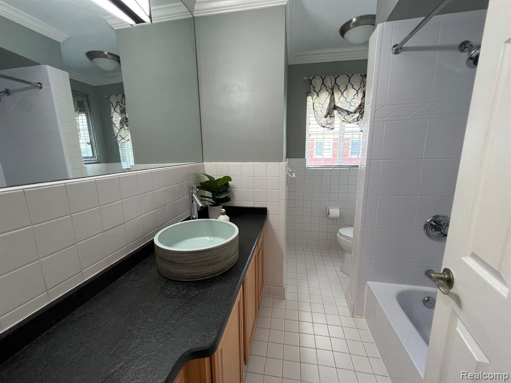 451 N Eton Street, Birmingham, MI 48009 — Photo 11
