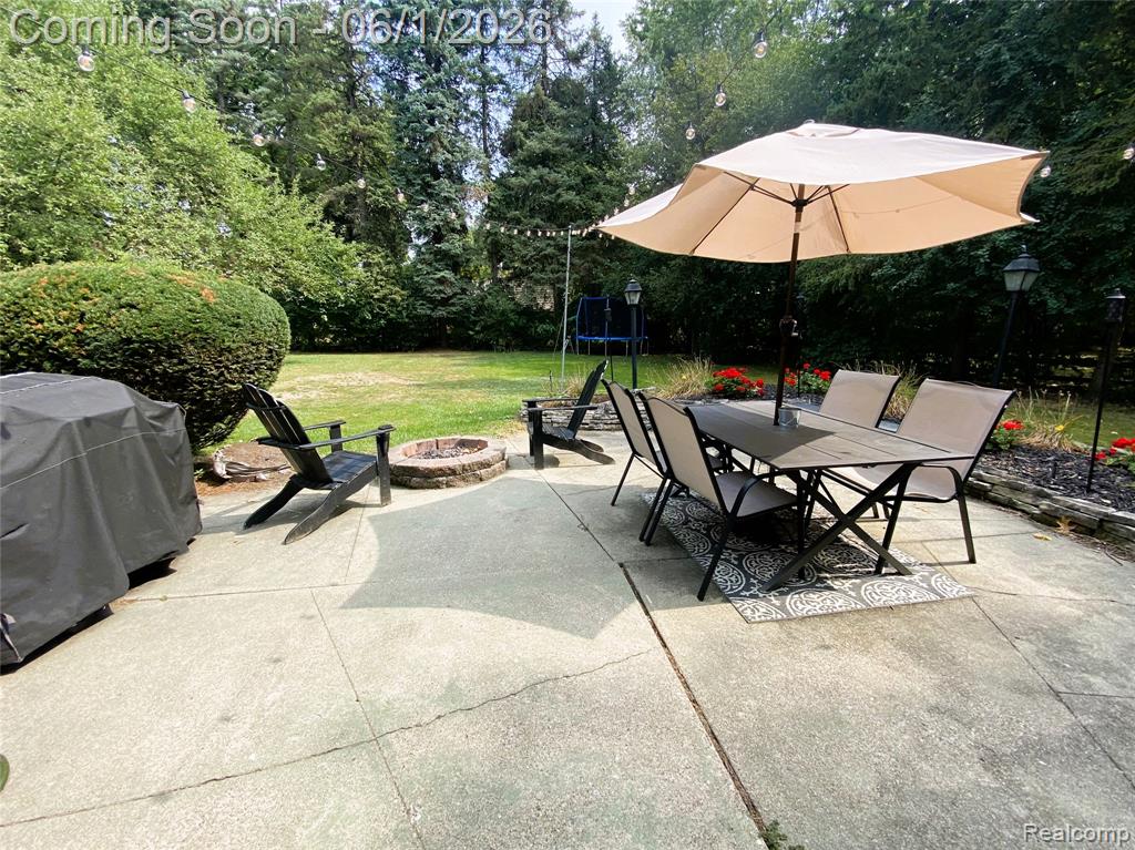 1707 Fox River Drive, Bloomfield Hills, MI 48304 — Photo 28