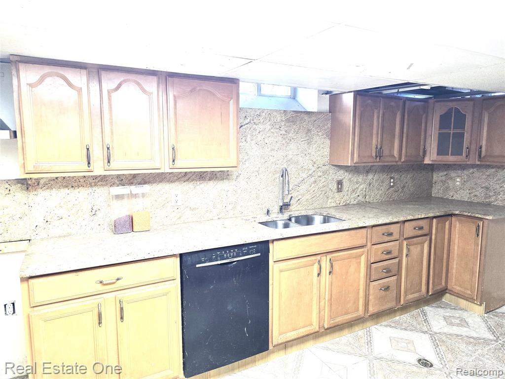 7290 Littlefield Boulevard, Dearborn, MI 48126 — Photo 15