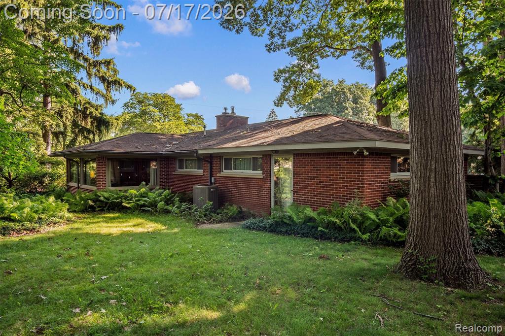 23251 Cass Avenue, Farmington, MI 48335 — Photo 14