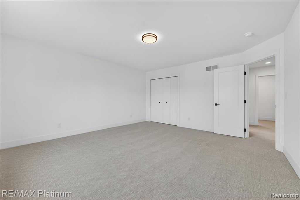 1309 Walloon Way, Orion, MI — Photo 28