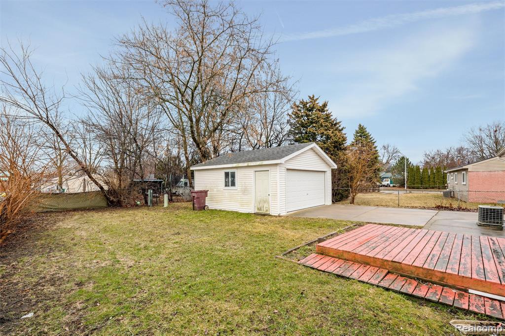 10819 Buchanan Street, Belleville, MI 48111 — Photo 23