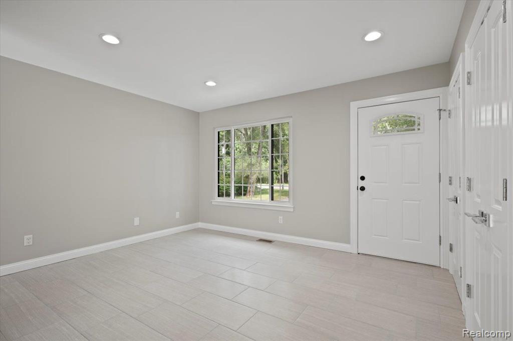 4525 CLINTONVILLE Road, Clarkston, MI — Photo 20