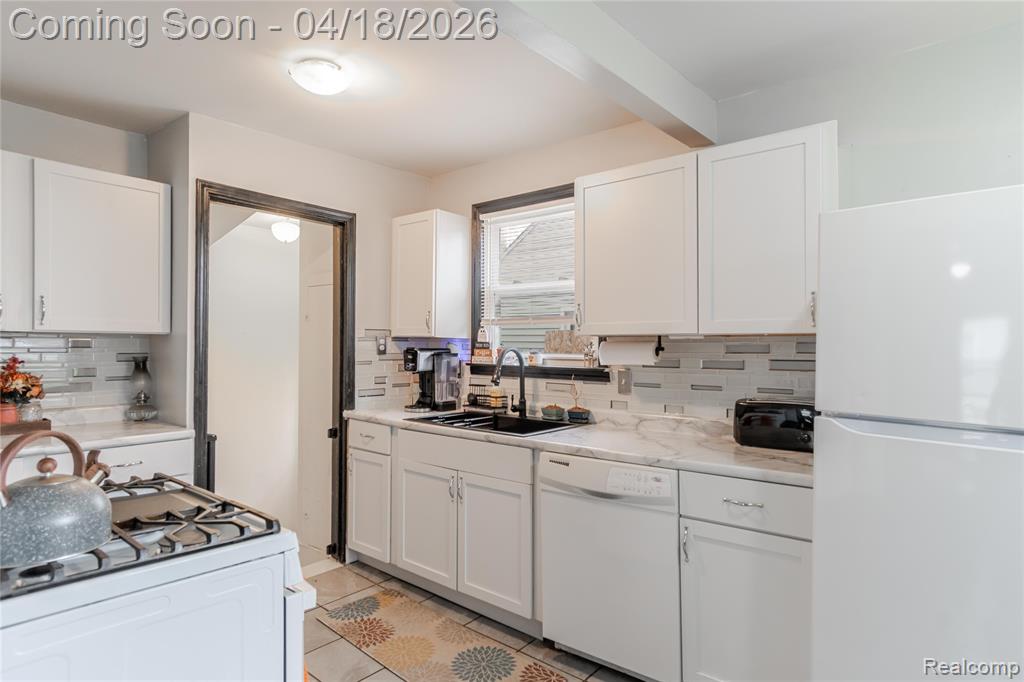 18665 Olympia, Redford, MI 48240 — Photo 8