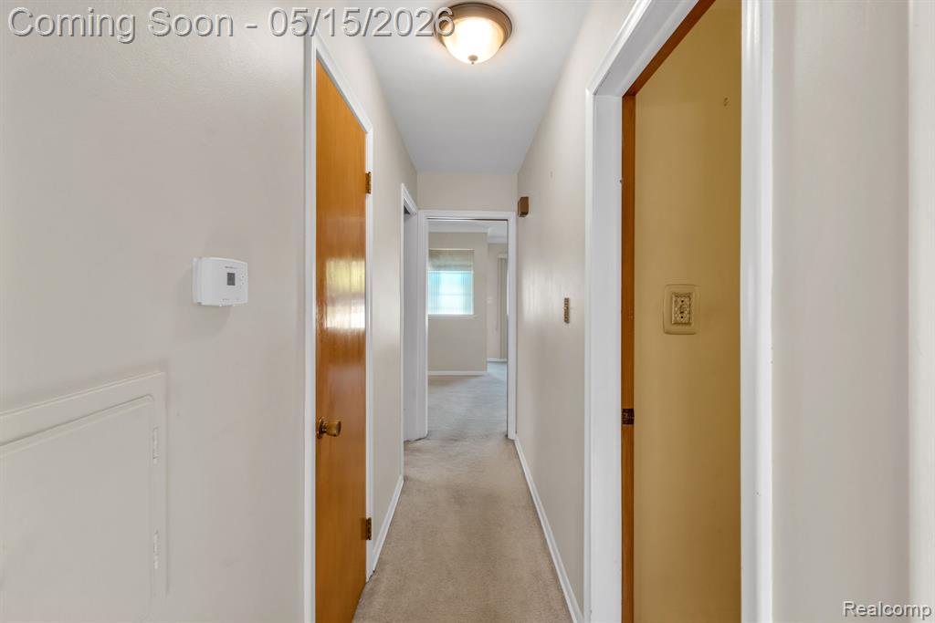 8610 N Evangeline Street, Dearborn Heights, MI 48127 — Photo 32