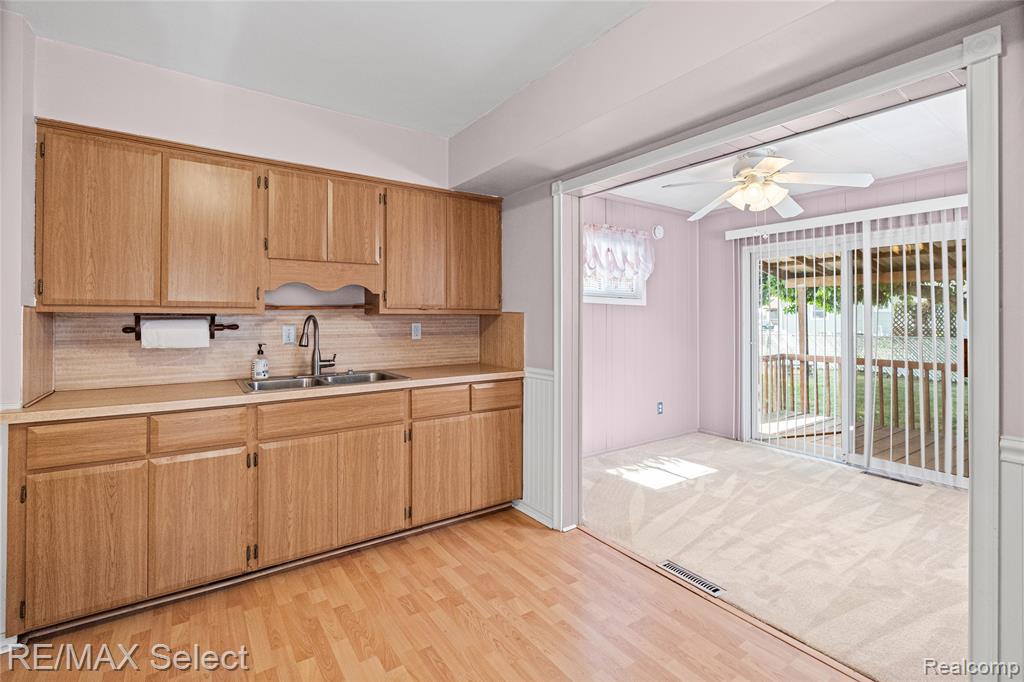 631 Alvord Avenue, Flint, MI 48507 — Photo 11