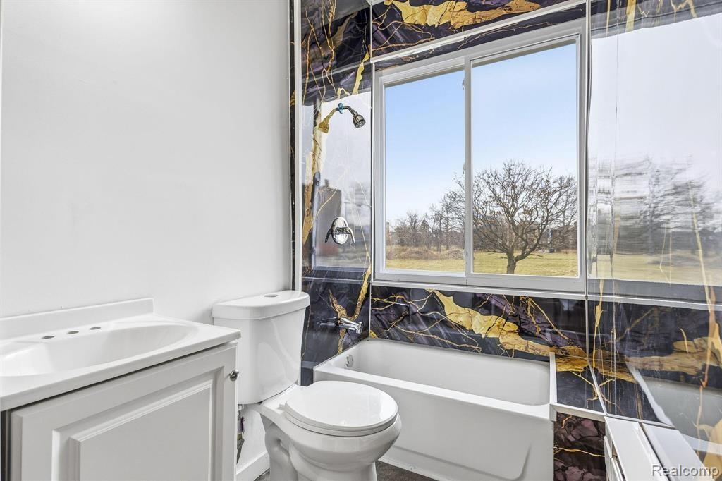 3295 Rochester Street, Detroit, MI 48206 — Photo 8