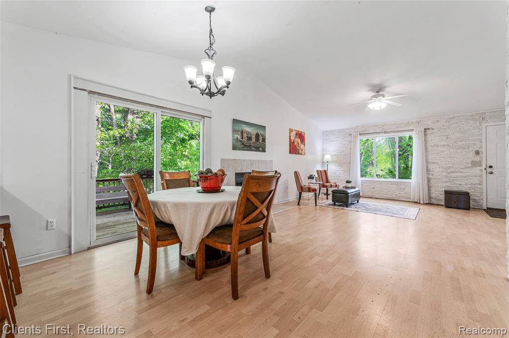 4840 Gilbo Avenue, Waterford, MI 48328 — Photo 10