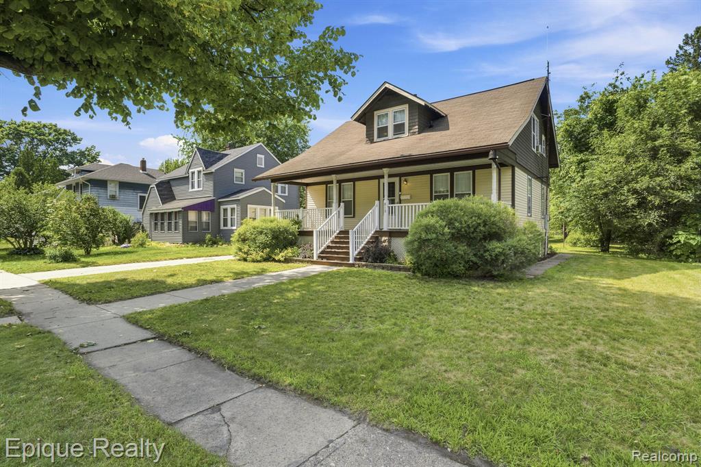 819 Tunnel Street, Port Huron, MI 48060 — Photo 2