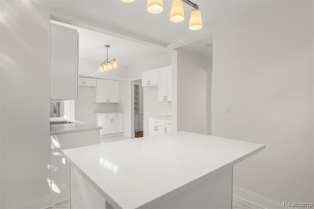 929 Lawrence Street, Detroit, MI 48202 — Photo 14