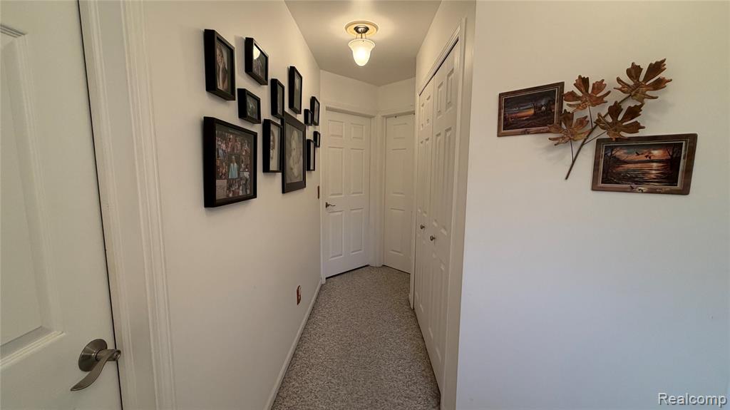 490 Cove View Drive, Waterford, MI 48327 — Photo 43