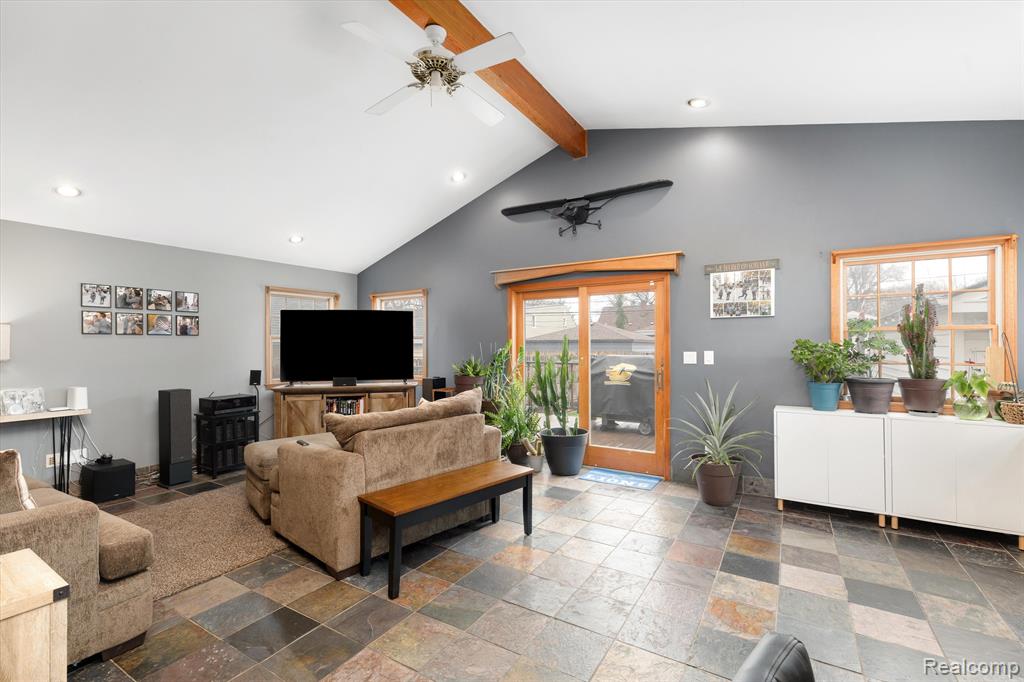 820 N BLAIR Avenue, Royal Oak, MI 48067 — Photo 7