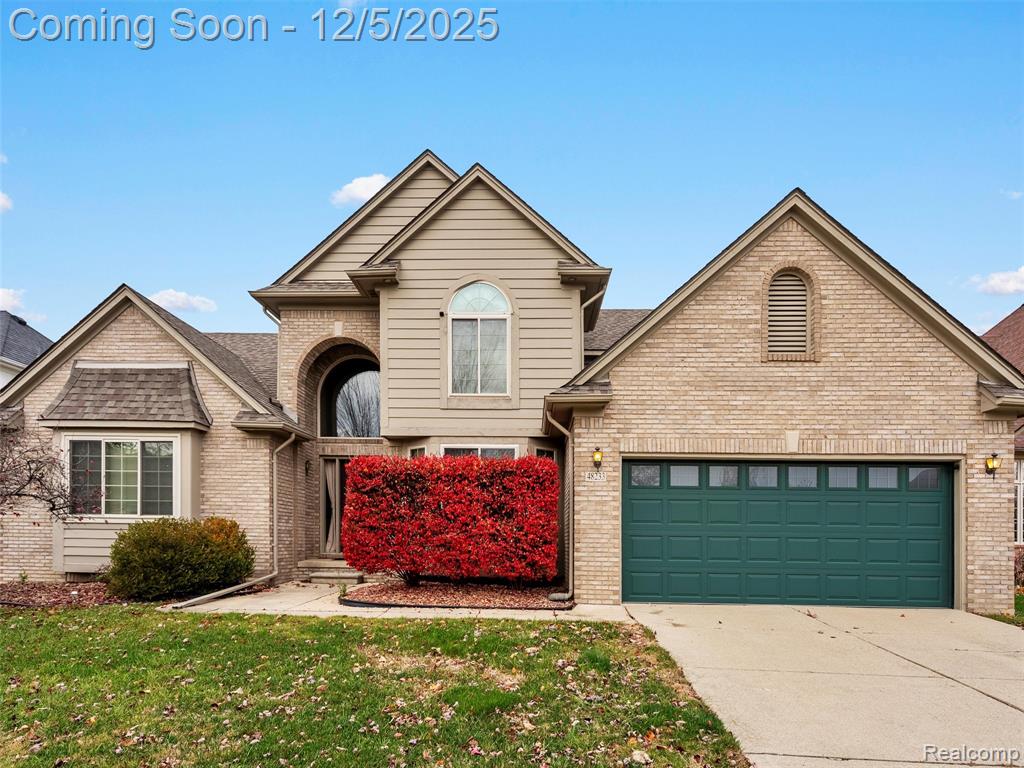 48233 Lamplighter Trail, Macomb, MI 48044 — front exterior