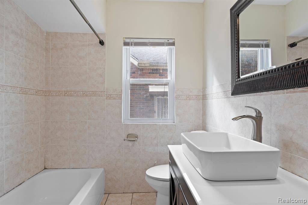 6115 YINGER Avenue, Dearborn, MI 48126 — Photo 24