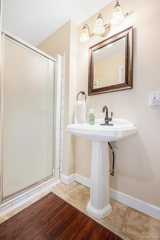 143 BROADWAY Street, Oxford, MI 48371 — Photo 22