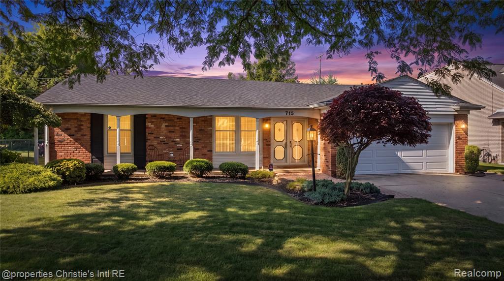 713 Moorland Drive, Grosse Pointe Woods, MI 48236 — Photo 28
