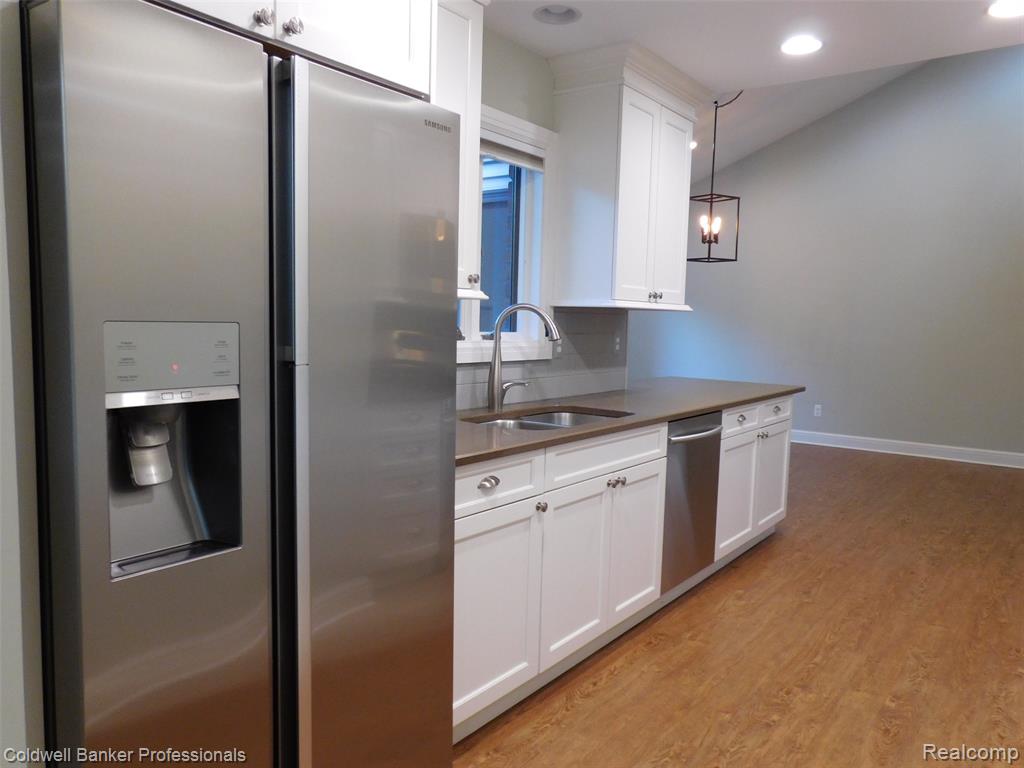 6448 Tutbury, Troy, MI 48098 — Photo 15