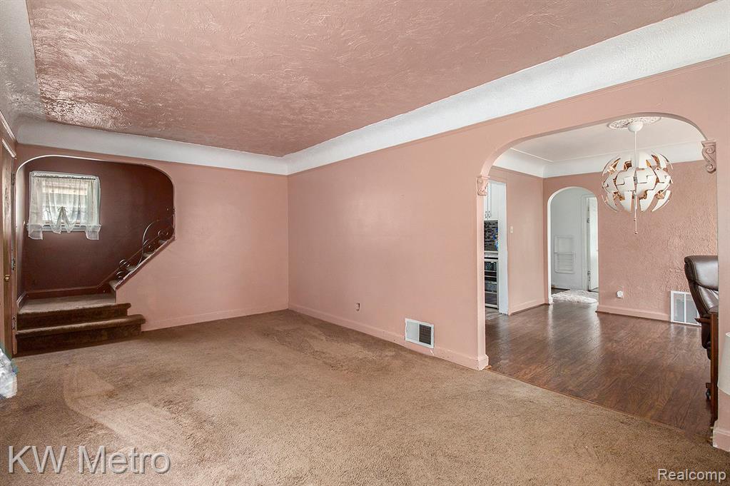 9211 Devonshire Road, Detroit, MI 48224 — Photo 7