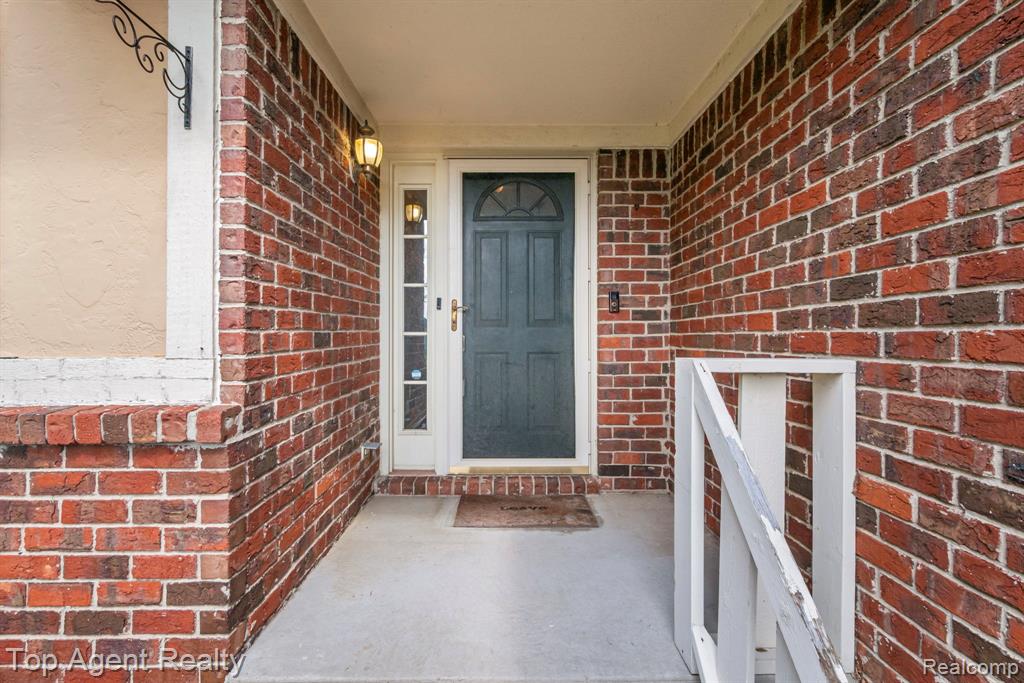 52806 Muirfield Drive, New Baltimore, MI — Photo 2