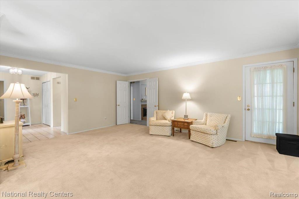 37224 BRENTWOOD Circle, Farmington Hills, MI 48331 — Photo 15