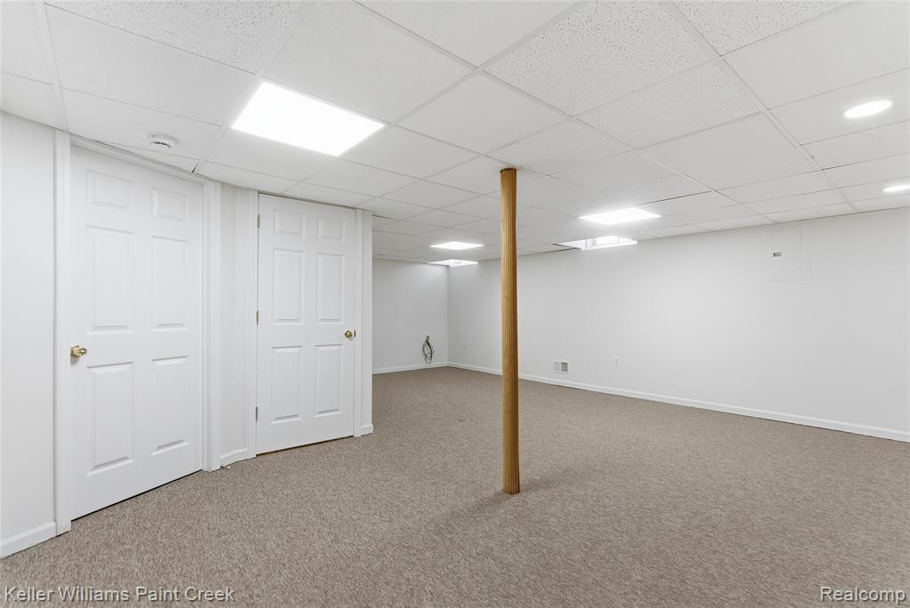 833 Huntclub Boulevard, Auburn Hills, MI 48326 — Photo 24