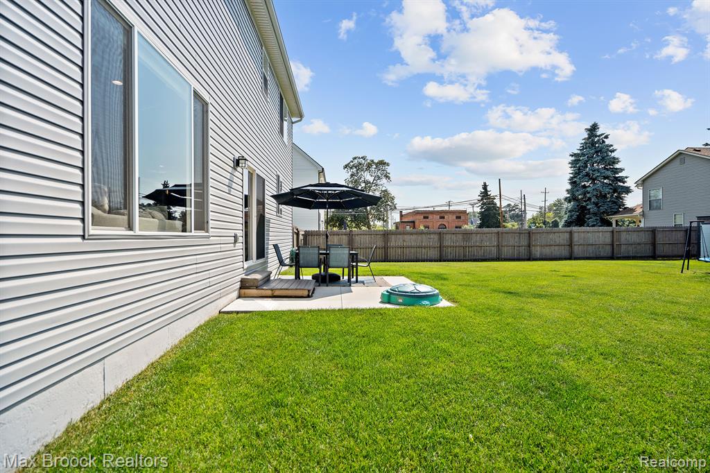 217 CLINTON Street, Romeo, MI 48065 — Photo 33