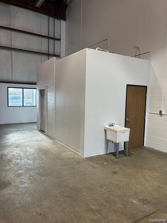 12805 Silver Lake Road, Brighton, MI, 48116