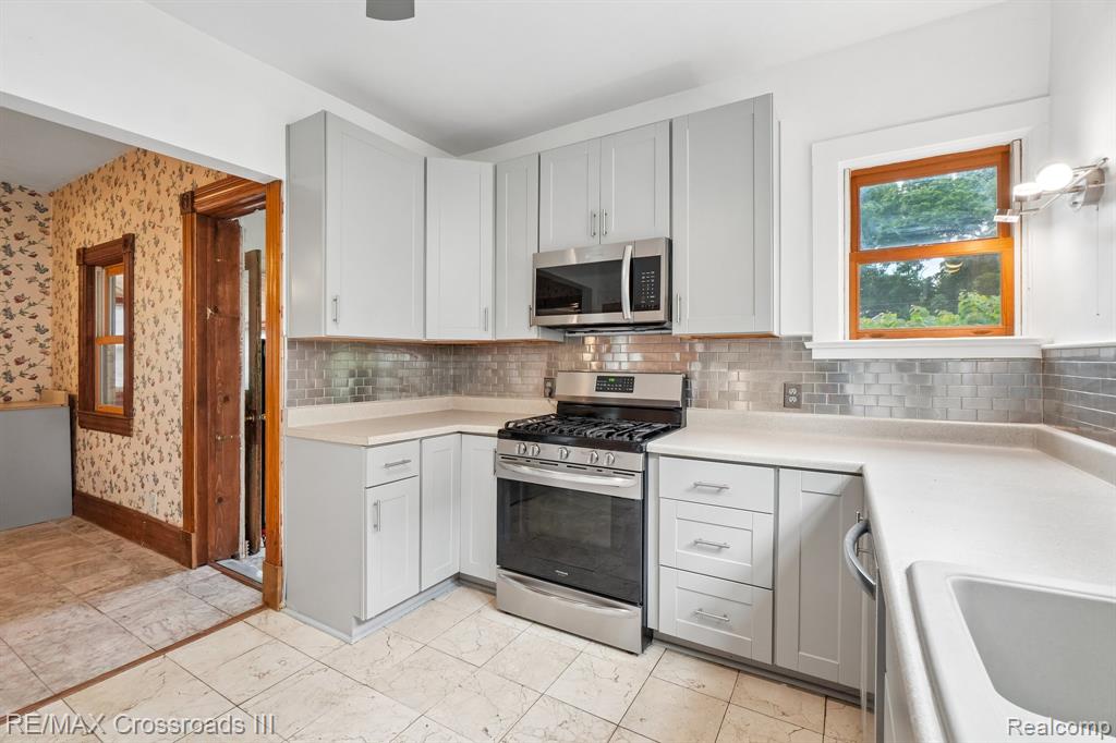 211 Woodward Street, Ypsilanti, MI 48197 — Photo 16