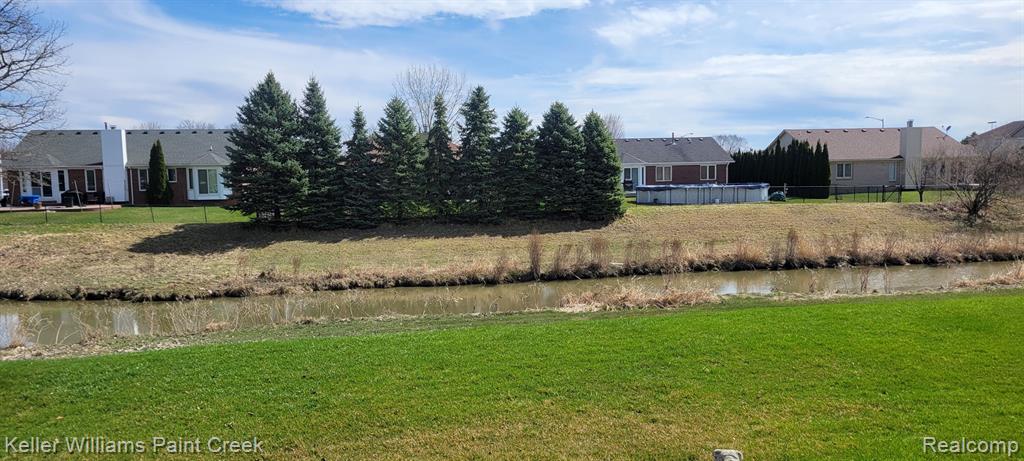 47466 S FORK Drive, Macomb, MI 48044 — Photo 5