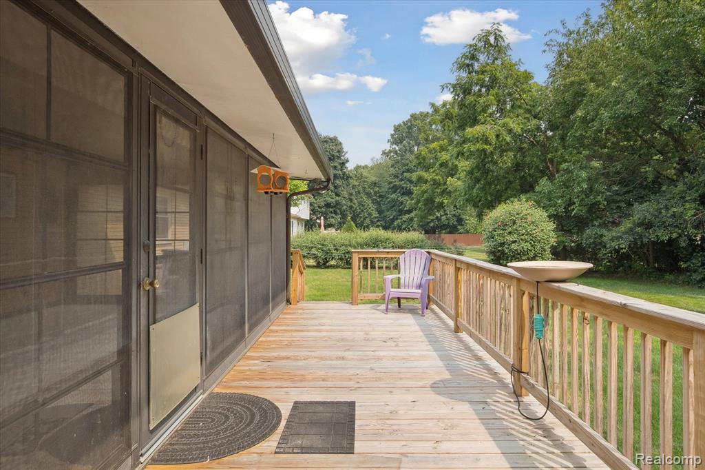 8812 Rio Vista Street, Green Oak, MI 48116 — Photo 33