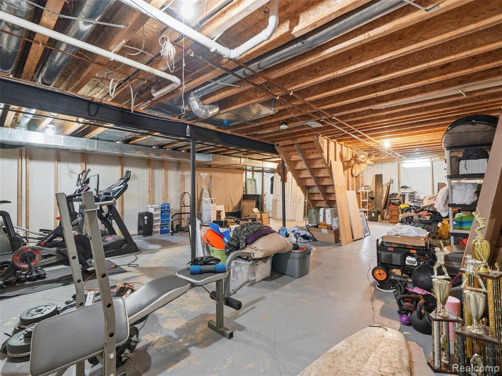 23621 Crescent Ridge Drive, New Boston, MI 48164 — Photo 29