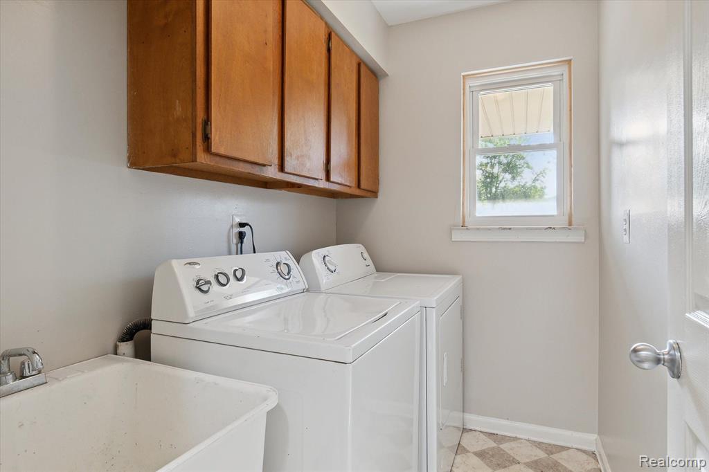 824 Kings Way, Canton, MI 48188 — Photo 23