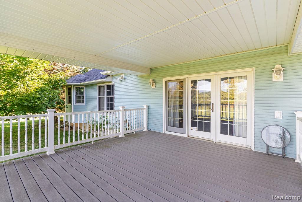9482 Graytrax Road, Grand Blanc, MI 48439 — Photo 40
