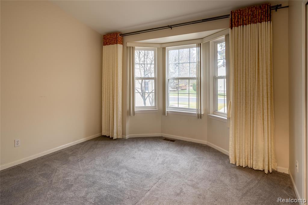 41063 Millbrook Drive, Sterling Heights, MI 48314 — Photo 5
